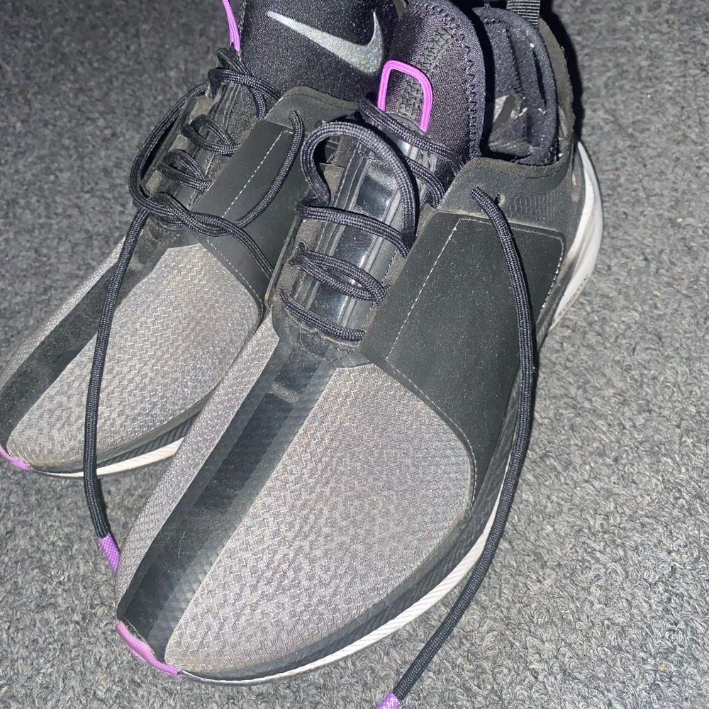 GREY/PURPLE NIKE SPORTSWEAR SHOES